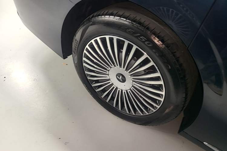 Used VOYAH Dream 2025 PHEV Four-Wheel-Drive Flagship Kunpeng Edition Right Rear Wheel Hub