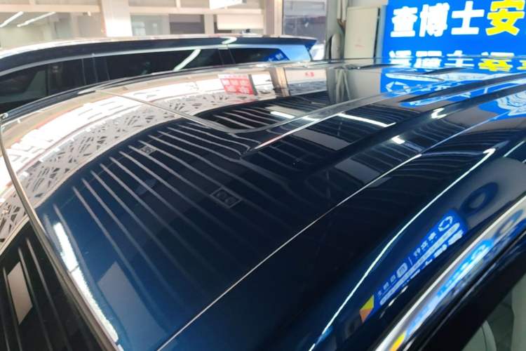 Used VOYAH Dream 2025 PHEV Four-Wheel-Drive Flagship Kunpeng Edition Roof