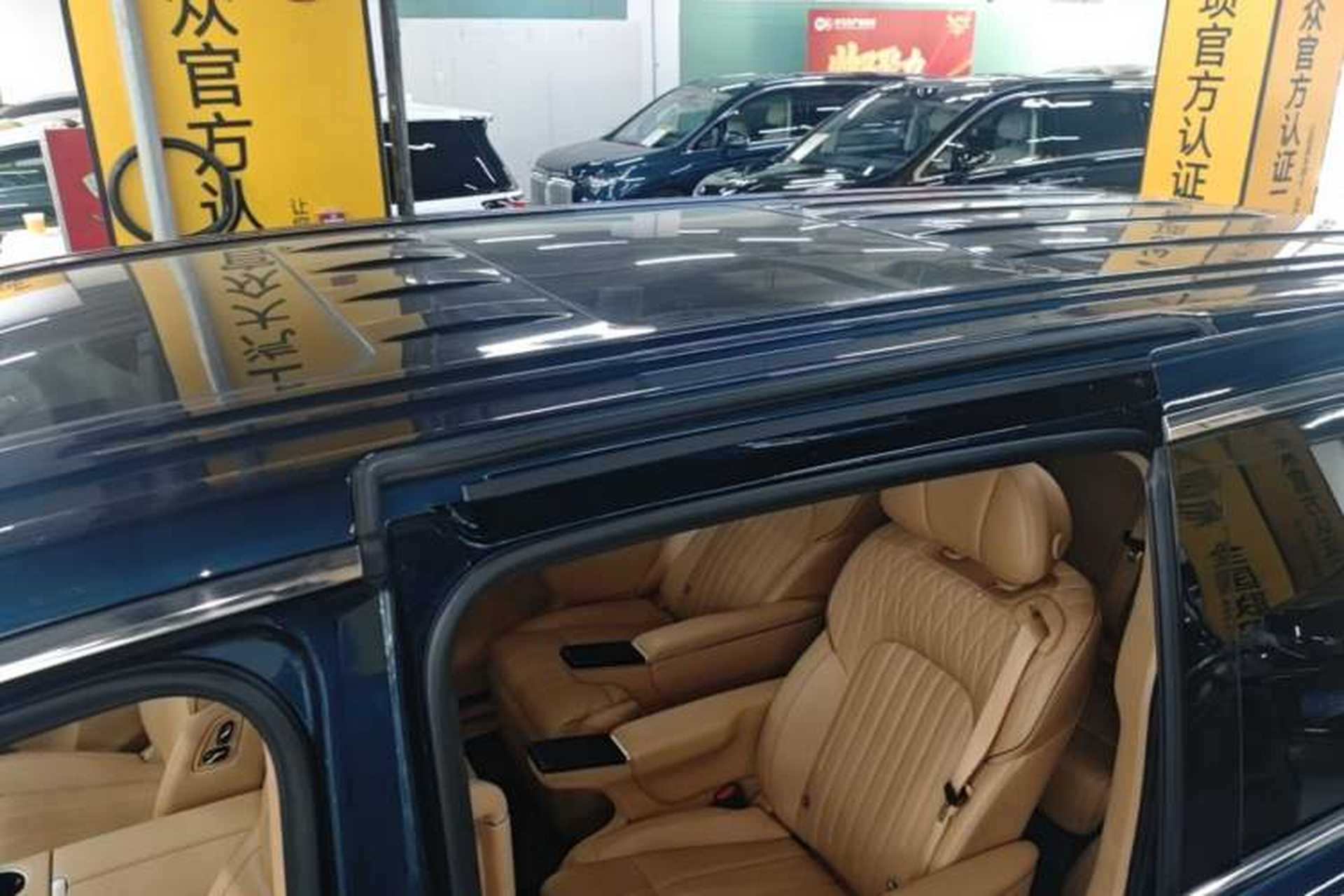 Used VOYAH Dream 2025 PHEV Four-Wheel-Drive Flagship Kunpeng Edition Roof