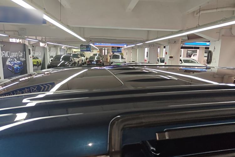 Used VOYAH Dream 2025 PHEV Four-Wheel-Drive Flagship Kunpeng Edition Roof