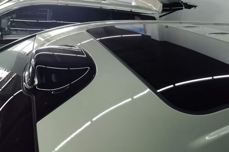 Used VOYAH Dream 2025 EV Four-Wheel-Drive Flagship Qiankun Version Roof
