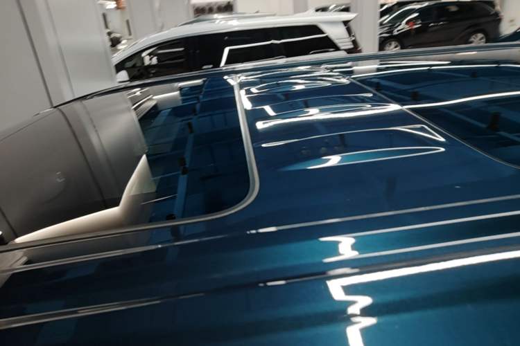 Used VOYAH Dream 2025 PHEV Four-Wheel Drive Excellence Kunpeng Edition Roof