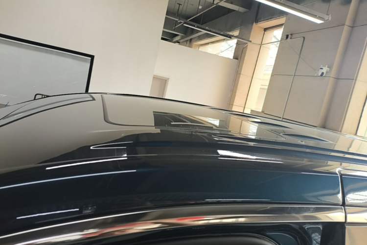Used VOYAH Dream 2025 PHEV Four-Wheel-Drive Flagship Kunpeng Edition Roof