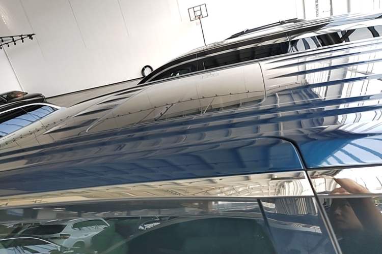 Used VOYAH Dream 2025 PHEV Four-Wheel-Drive Flagship Kunpeng Edition Roof