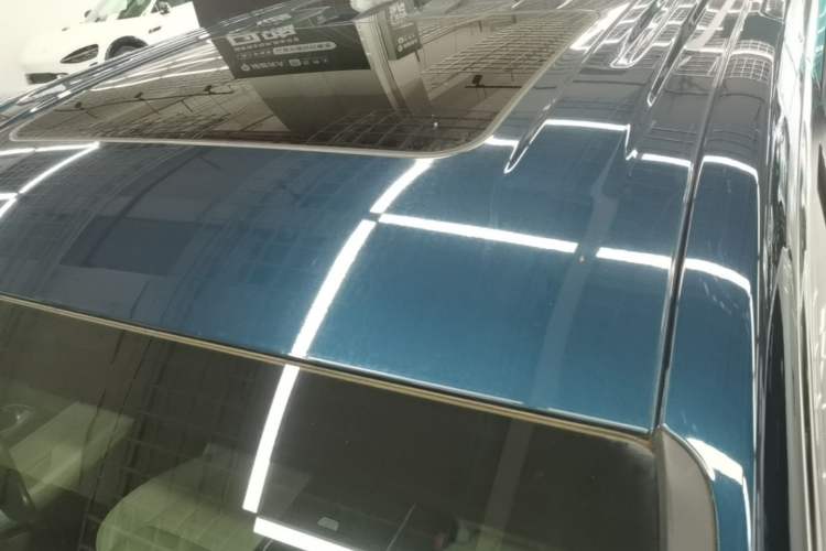 Used VOYAH Dream 2025 PHEV Four-Wheel-Drive Flagship Kunpeng Edition Roof
