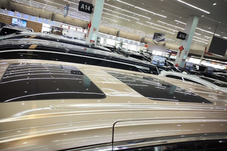 Used VOYAH Dream 2025 PHEV Four-Wheel-Drive Flagship Kunpeng Edition Roof