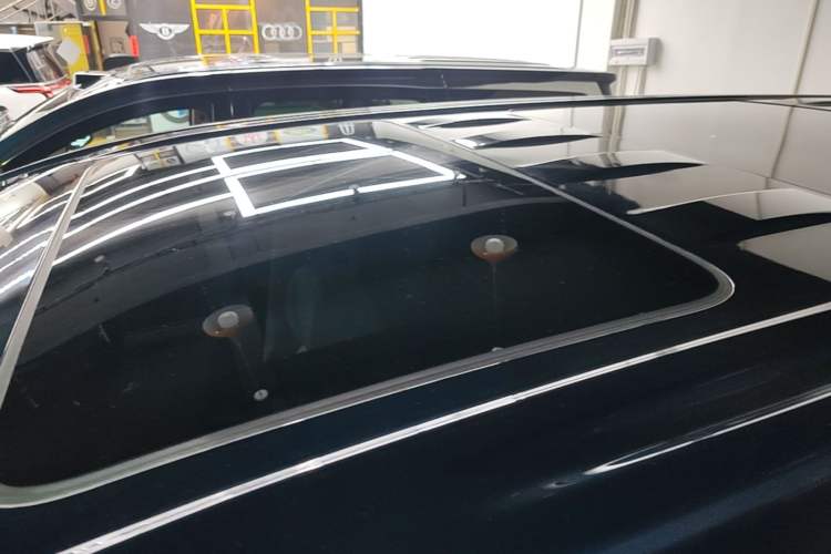 Used VOYAH Dream 2025 PHEV Four-Wheel Drive Prestige Kunpeng Edition Roof