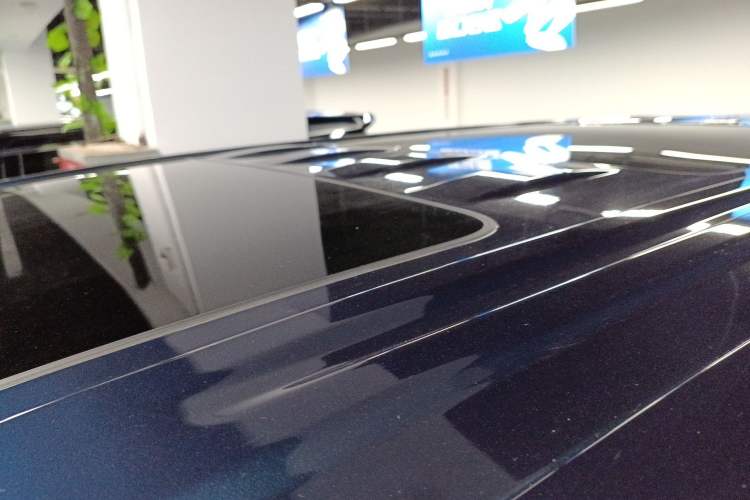 Used VOYAH Dream 2025 PHEV Four-Wheel-Drive Flagship Kunpeng Edition Roof