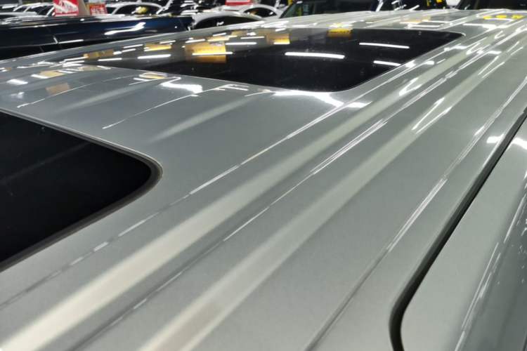 Used VOYAH Dream 2025 PHEV Four-Wheel-Drive Flagship Version – Qiankun Edition Roof