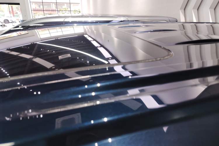 Used VOYAH Dream 2025 PHEV Four-Wheel-Drive Flagship Kunpeng Edition Roof