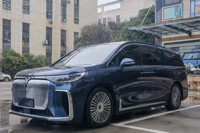 Used VOYAH Dream 2025 PHEV Four-Wheel-Drive Flagship Kunpeng Edition