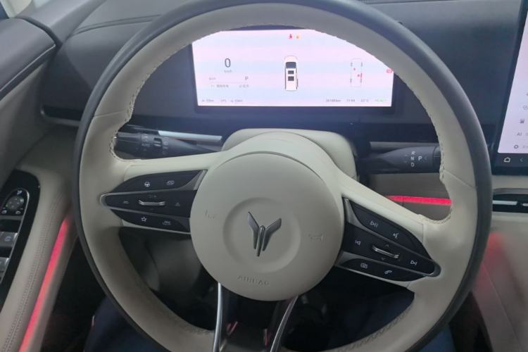 Used VOYAH Dream 2025 PHEV Four-Wheel-Drive Flagship Kunpeng Edition Steering Wheel