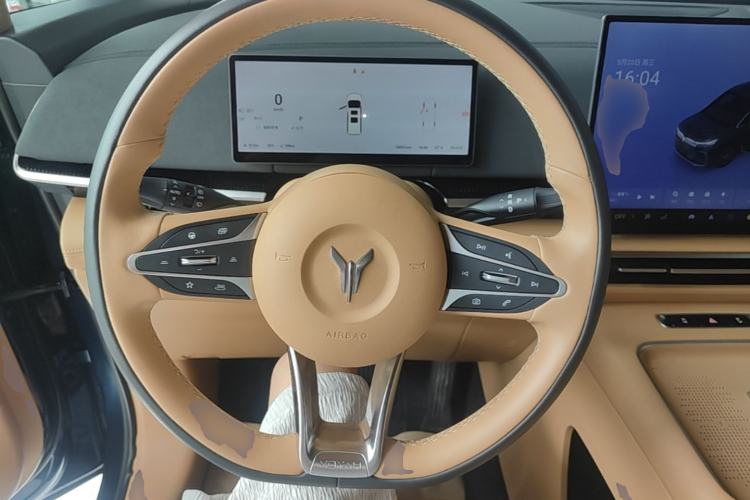 Used VOYAH Dream 2025 PHEV Four-Wheel-Drive Flagship Kunpeng Edition Steering Wheel