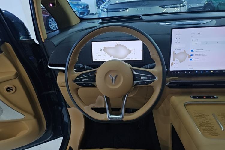 Used VOYAH Dream 2025 PHEV Four-Wheel-Drive Flagship Kunpeng Edition Steering Wheel