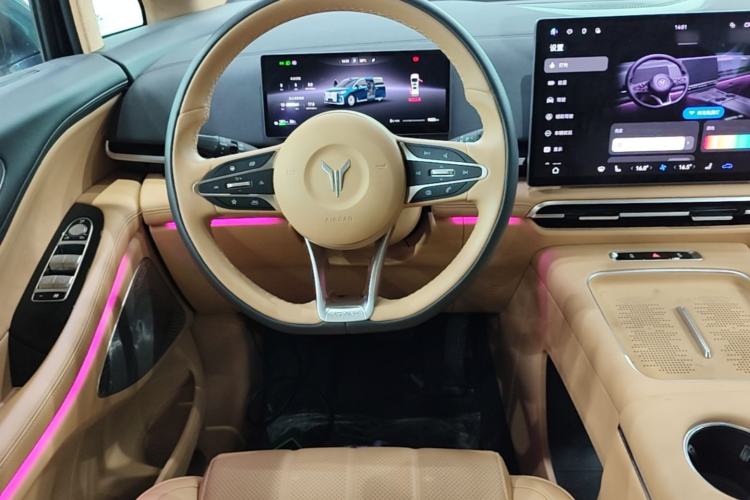 Used VOYAH Dream 2025 EV Four-Wheel Drive Prestige Qiankun Edition Steering Wheel