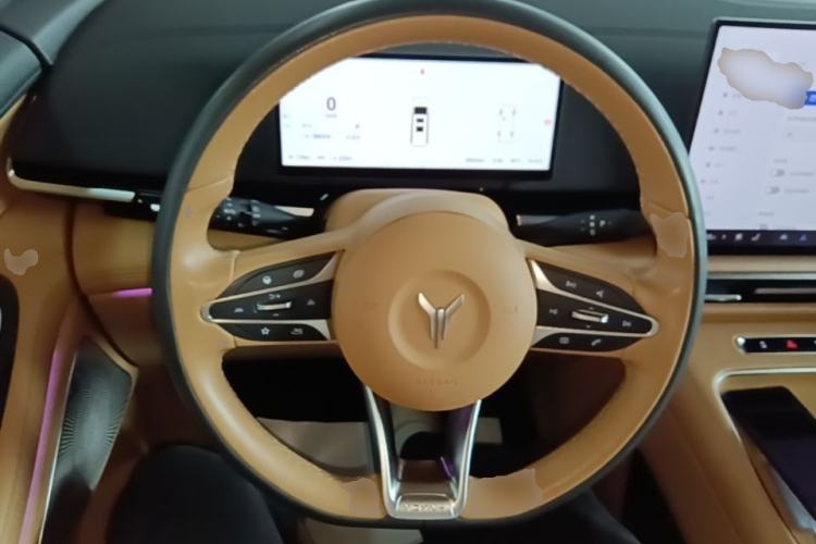 Used VOYAH Dream 2025 PHEV Four-Wheel-Drive Flagship Kunpeng Edition Steering Wheel
