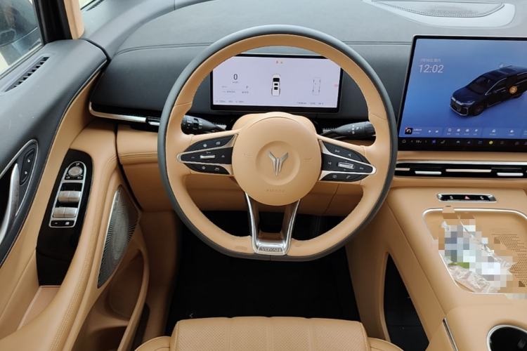 Used VOYAH Dream 2025 PHEV Four-Wheel-Drive Flagship Kunpeng Edition Steering Wheel