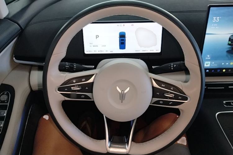 Used VOYAH Dream 2025 PHEV Four-Wheel-Drive Flagship Kunpeng Edition Steering Wheel