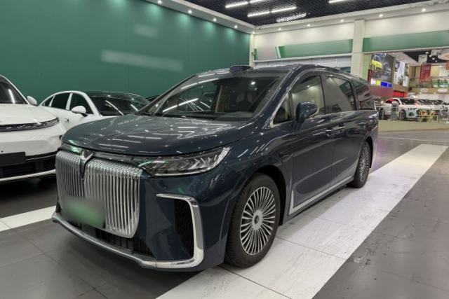 Used VOYAH Dream 2025 PHEV Four-Wheel Drive Prestige Qiankun Edition