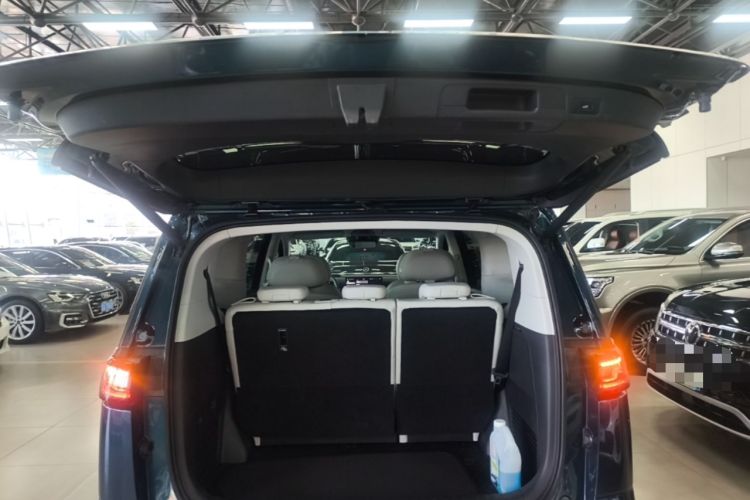 Used VOYAH Dream 2025 PHEV Four-Wheel-Drive Flagship Version – Qiankun Edition Trunk