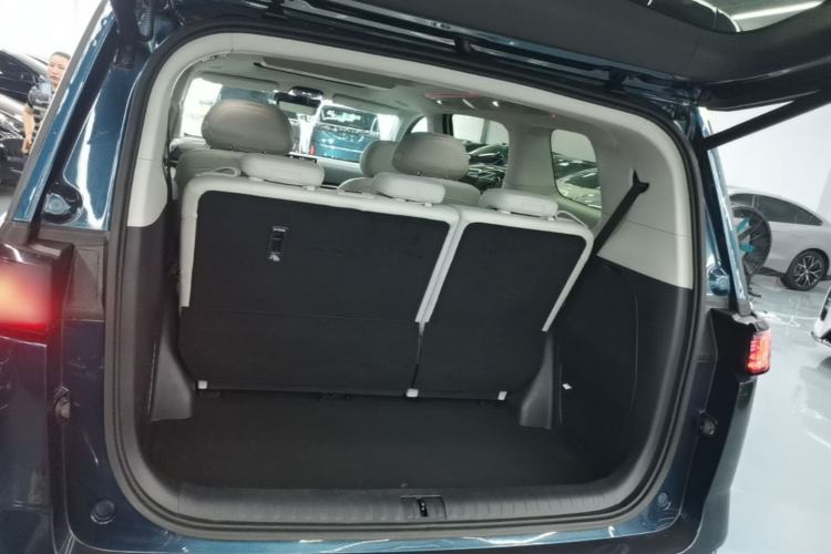 Used VOYAH Dream 2025 PHEV Four-Wheel-Drive Flagship Version – Qiankun Edition Trunk