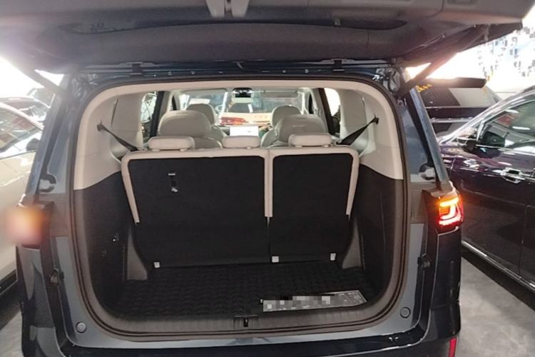 Used VOYAH Dream 2025 PHEV Four-Wheel-Drive Flagship Kunpeng Edition Trunk