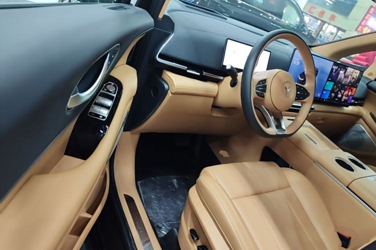 Used VOYAH Dream 2025 PHEV Four-Wheel-Drive Flagship Kunpeng Edition Driver Seat