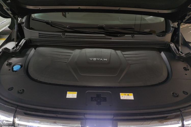 Used VOYAH Dream 2025 PHEV Four-Wheel-Drive Flagship Version – Qiankun Edition Engine Bay