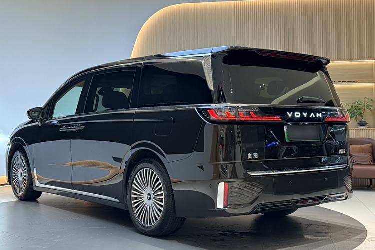 Used VOYAH Dream 2025 PHEV Four-Wheel Drive Prestige Kunpeng Edition Exterior 11