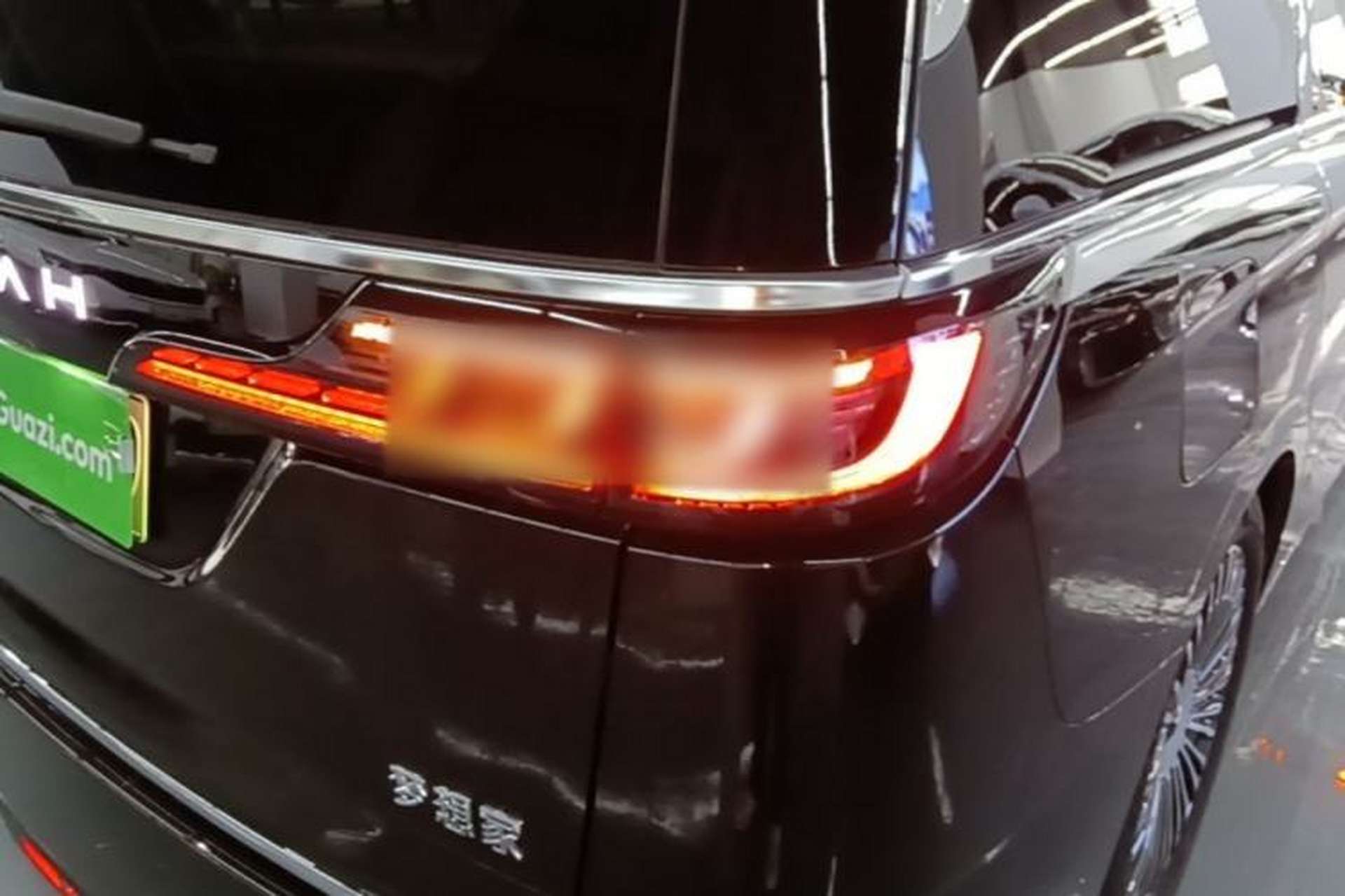 Used VOYAH Dream 2025 PHEV Four-Wheel-Drive Flagship Version – Qiankun Edition Exterior 3