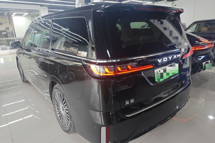 Used VOYAH Dream 2025 PHEV Four-Wheel-Drive Flagship Kunpeng Edition Exterior 3