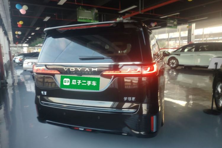 Used VOYAH Dream 2025 PHEV Four-Wheel-Drive Flagship Kunpeng Edition Exterior 4
