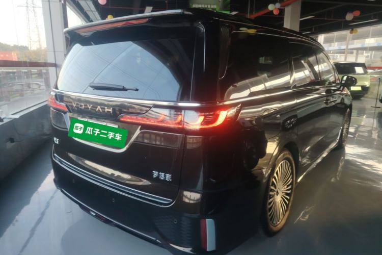 Used VOYAH Dream 2025 PHEV Four-Wheel-Drive Flagship Kunpeng Edition Exterior 5