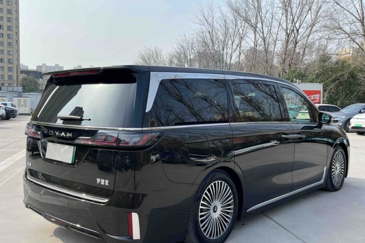 Used VOYAH Dream 2025 PHEV Four-Wheel-Drive Flagship Kunpeng Edition Exterior 6