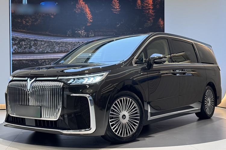 Used VOYAH Dream 2025 PHEV Four-Wheel Drive Prestige Kunpeng Edition Exterior 7