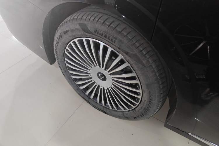Used VOYAH Dream 2025 PHEV Four-Wheel-Drive Flagship Kunpeng Edition Exterior 8