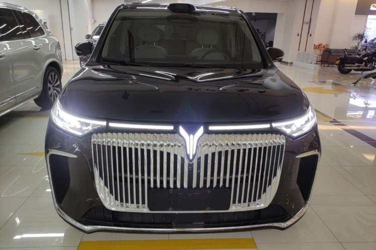 Used VOYAH Dream 2025 PHEV Four-Wheel-Drive Flagship Version – Qiankun Edition Front