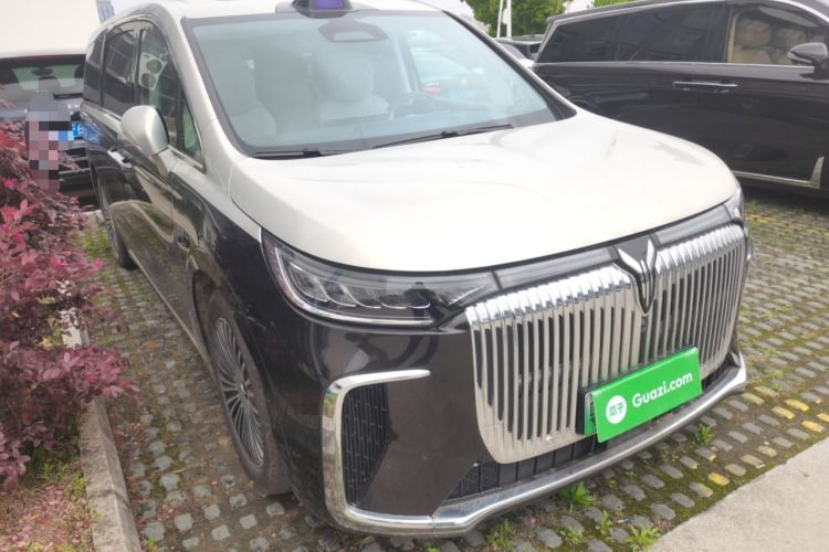 Used VOYAH Dream 2025 PHEV Four-Wheel-Drive Flagship Version – Qiankun Edition Front Right 45 Deg