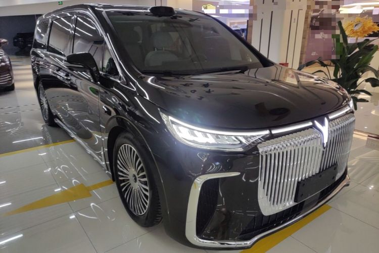 Used VOYAH Dream 2025 PHEV Four-Wheel-Drive Flagship Version – Qiankun Edition Front Right 45 Deg