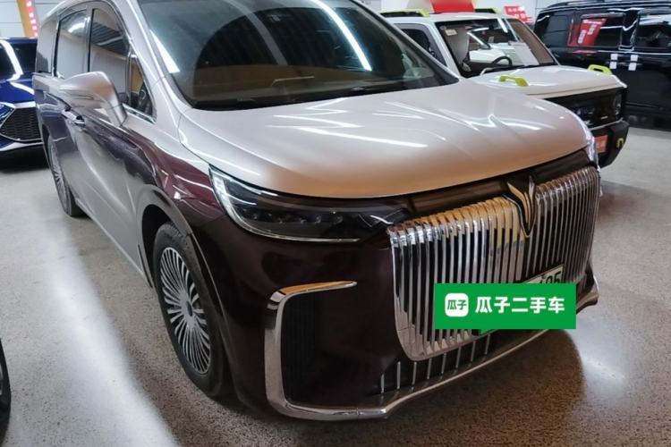 Used VOYAH Dream 2025 PHEV Four-Wheel Drive Prestige Kunpeng Edition Front Right 45 Deg