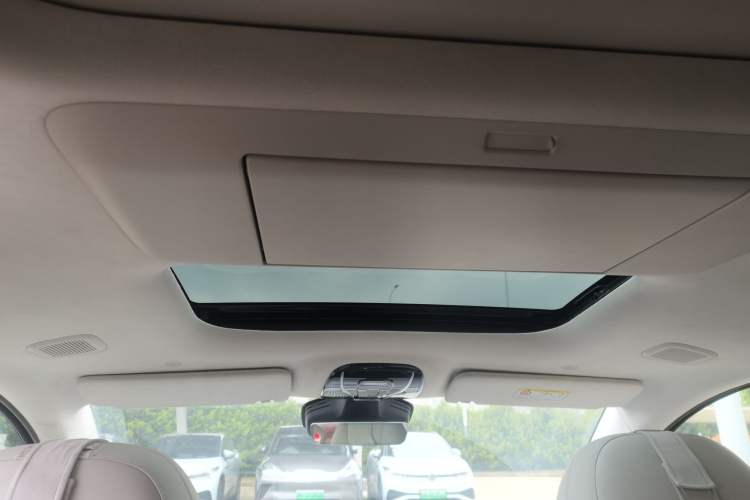 Used VOYAH Dream 2025 PHEV Four-Wheel-Drive Flagship Version – Qiankun Edition Headliner