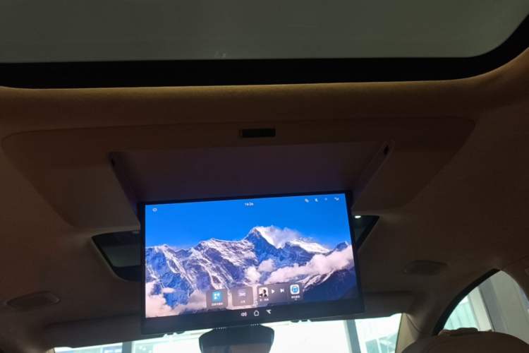 Used VOYAH Dream 2025 PHEV Four-Wheel Drive Prestige Qiankun Edition Headliner