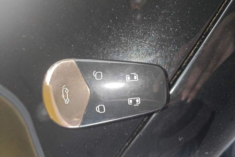Used VOYAH Dream 2025 PHEV Four-Wheel-Drive Flagship Kunpeng Edition Interior 1
