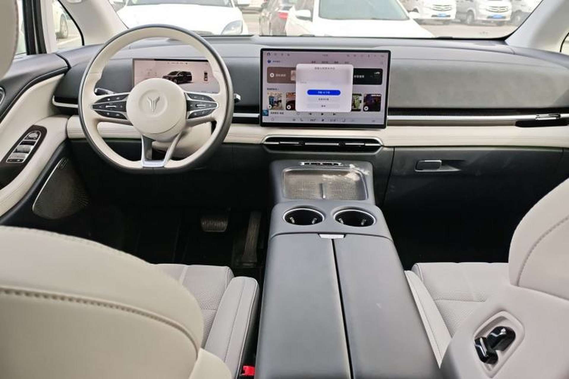 Used VOYAH Dream 2025 PHEV Four-Wheel-Drive Flagship Version – Qiankun Edition Interior 2