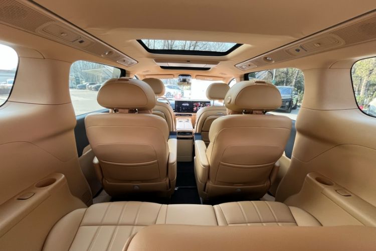 Used VOYAH Dream 2025 PHEV Four-Wheel-Drive Flagship Kunpeng Edition Interior 5