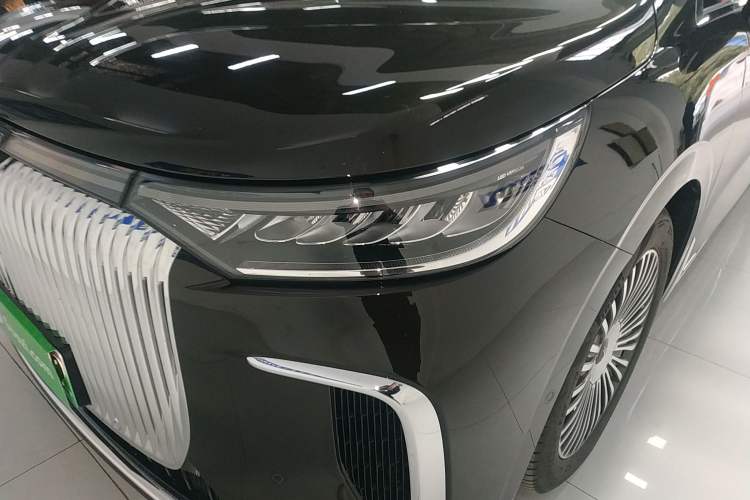 Used VOYAH Dream 2025 PHEV Four-Wheel-Drive Flagship Kunpeng Edition Left Front Headlight