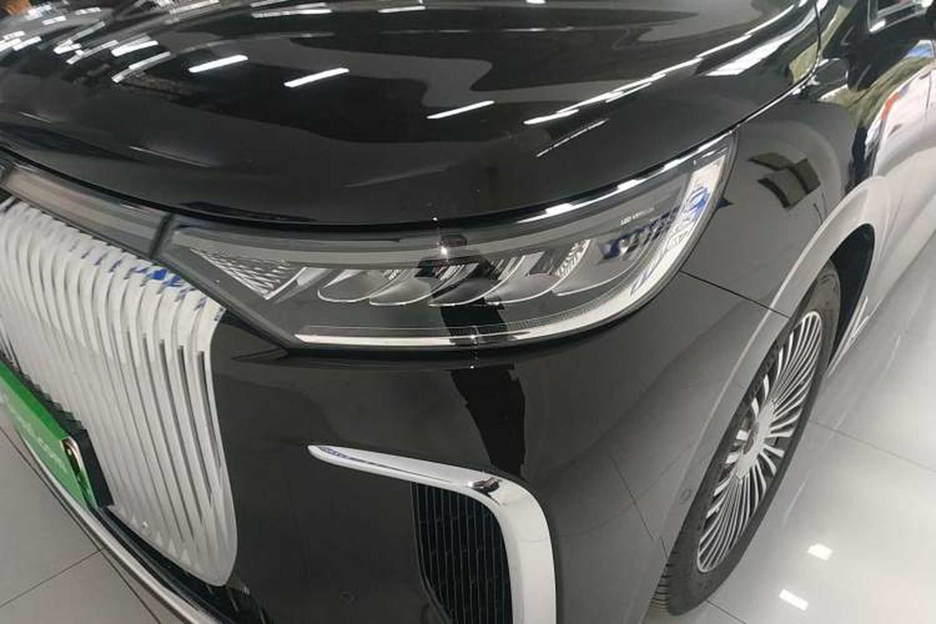 Used VOYAH Dream 2025 PHEV Four-Wheel-Drive Flagship Kunpeng Edition Left Front Headlight