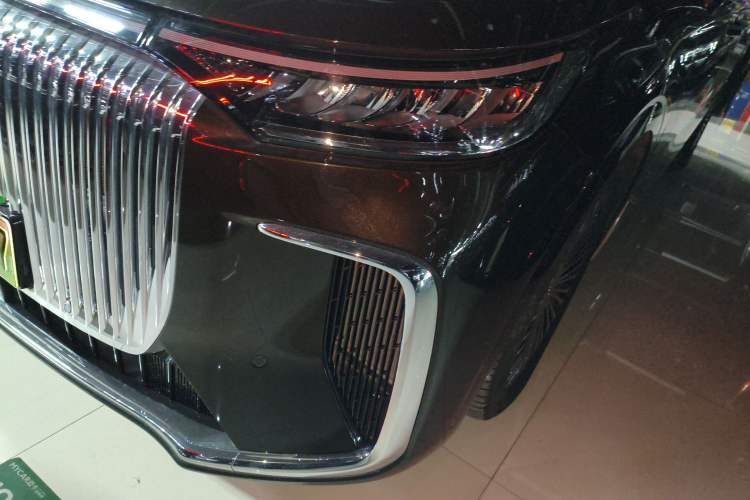 Used VOYAH Dream 2025 PHEV Four-Wheel-Drive Flagship Kunpeng Edition Left Front Headlight