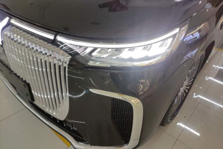 Used VOYAH Dream 2025 PHEV Four-Wheel-Drive Flagship Version – Qiankun Edition Left Front Headlight