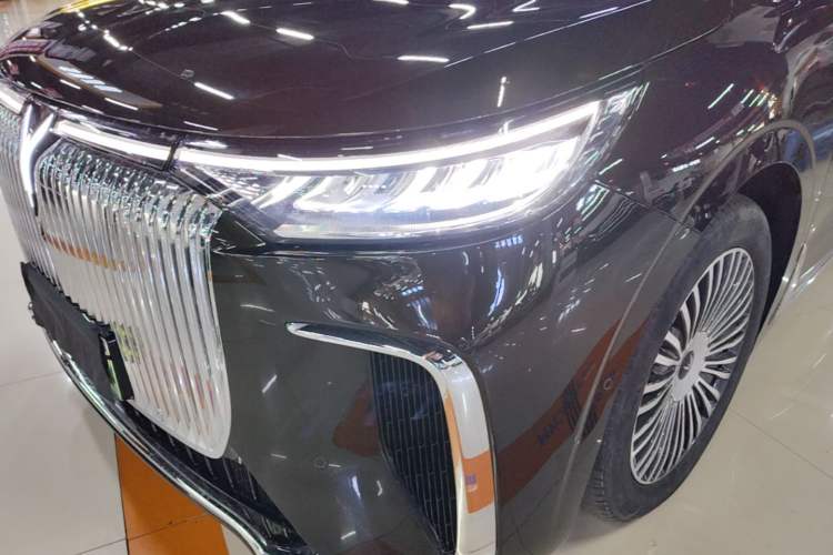 Used VOYAH Dream 2025 PHEV Four-Wheel-Drive Flagship Kunpeng Edition Left Front Headlight